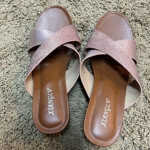 Women’s sandals size 8. Rose gold. NWOT.